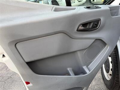 2015 Ford Transit 250   - Photo 17 - Orange, CA 92868