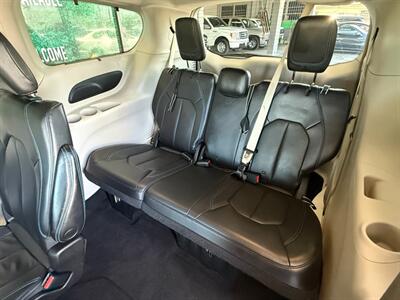2021 Chrysler Pacifica Touring L   - Photo 28 - Orange, CA 92868