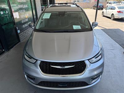 2021 Chrysler Pacifica Touring L   - Photo 12 - Orange, CA 92868