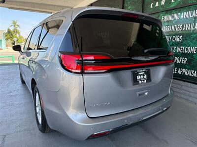 2021 Chrysler Pacifica Touring L   - Photo 6 - Orange, CA 92868