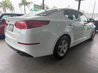 2015 Kia Optima LX   - Photo 9 - Orange, CA 92868