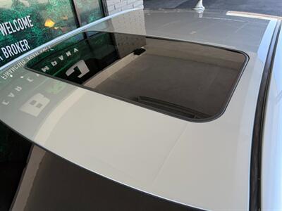 2015 Toyota Camry Hybrid XLE - Photo 15 - Orange, CA 92868