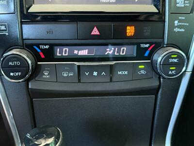 2015 Toyota Camry Hybrid XLE - Photo 36 - Orange, CA 92868