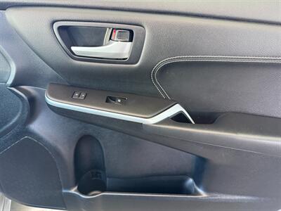 2015 Toyota Camry Hybrid XLE - Photo 30 - Orange, CA 92868