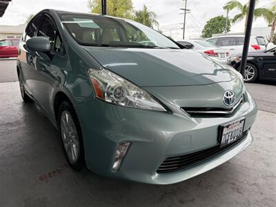 2013 Toyota Prius v Two   - Photo 9 - Orange, CA 92868