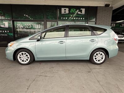 2013 Toyota Prius v Two   - Photo 4 - Orange, CA 92868