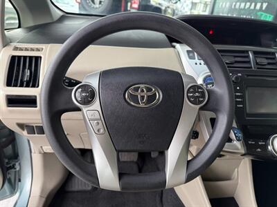 2013 Toyota Prius v Two   - Photo 19 - Orange, CA 92868