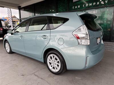 2013 Toyota Prius v Two   - Photo 6 - Orange, CA 92868