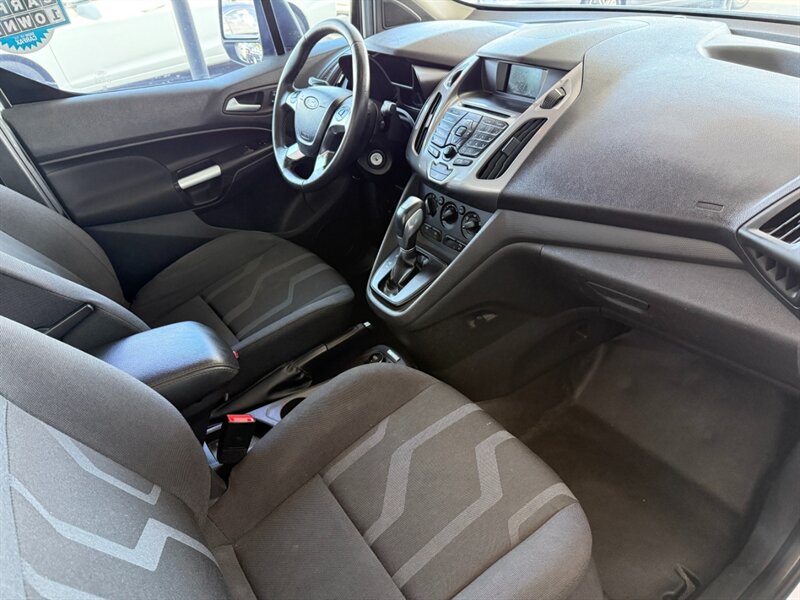 2015 Ford Transit Connect XLT photo 18