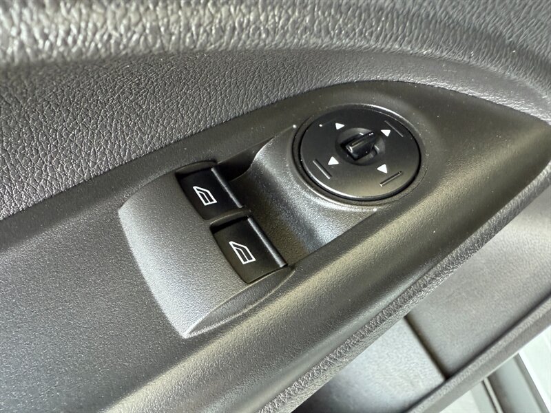 2015 Ford Transit Connect XLT photo 22