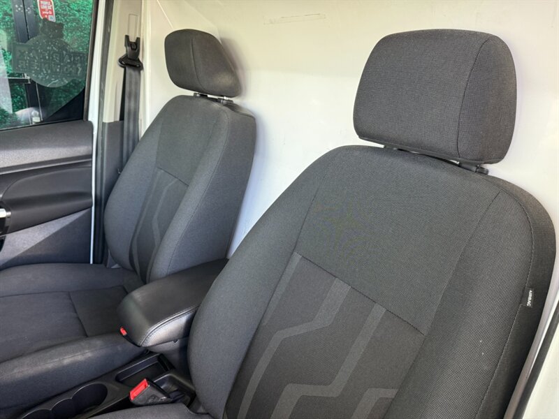 2015 Ford Transit Connect XLT photo 19