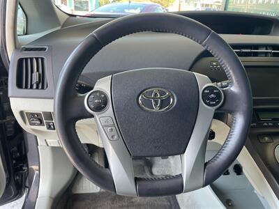 2010 Toyota Prius IV   - Photo 21 - Orange, CA 92868