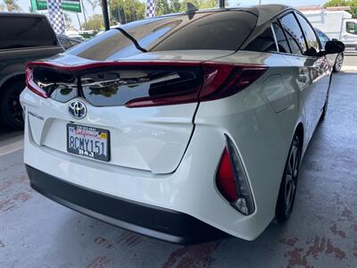 2017 Toyota Prius Prime Premium   - Photo 10 - Orange, CA 92868