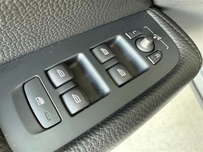 2018 Volvo XC60 T5 Momentum   - Photo 26 - Orange, CA 92868