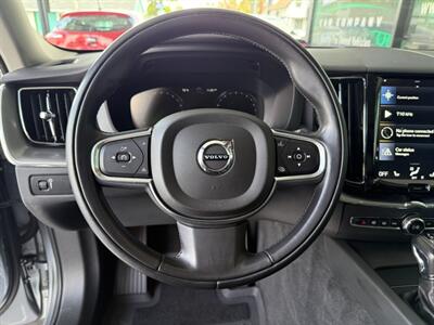2018 Volvo XC60 T5 Momentum   - Photo 22 - Orange, CA 92868