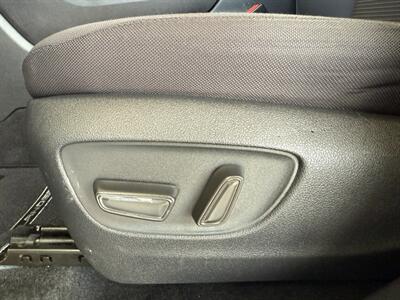 2021 Toyota Highlander LE   - Photo 19 - Orange, CA 92868