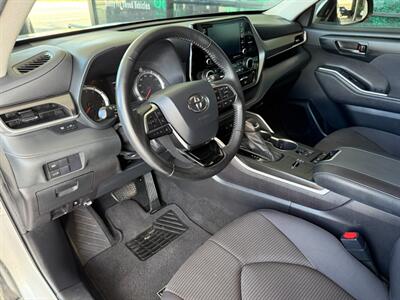 2021 Toyota Highlander LE   - Photo 16 - Orange, CA 92868