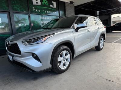 2021 Toyota Highlander LE   - Photo 1 - Orange, CA 92868