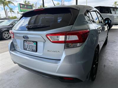 2019 Subaru Impreza 2.0i   - Photo 11 - Orange, CA 92868