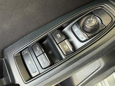 2019 Subaru Impreza 2.0i   - Photo 23 - Orange, CA 92868