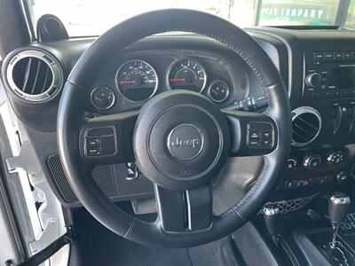 2012 Jeep Wrangler Sahara   - Photo 19 - Orange, CA 92868