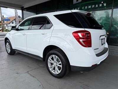 2017 Chevrolet Equinox LT - Photo 6 - Orange, CA 92868