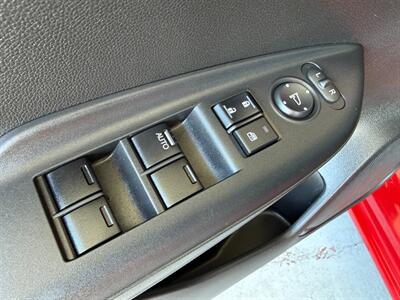 2017 Honda Fit EX   - Photo 24 - Orange, CA 92868