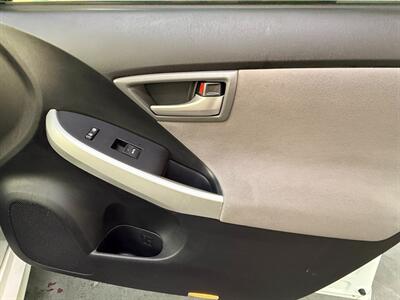 2015 Toyota Prius Two   - Photo 25 - Orange, CA 92868