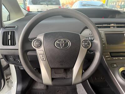 2015 Toyota Prius Two   - Photo 18 - Orange, CA 92868