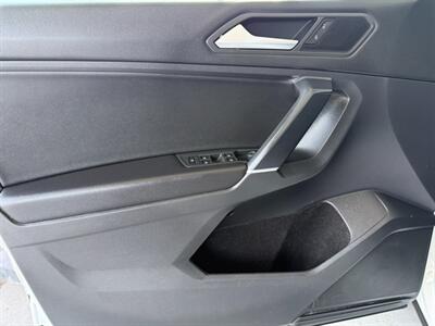 2020 Volkswagen Tiguan SE R-Line Black - Photo 25 - Orange, CA 92868