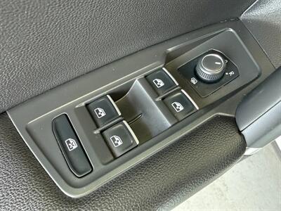 2020 Volkswagen Tiguan SE R-Line Black - Photo 26 - Orange, CA 92868