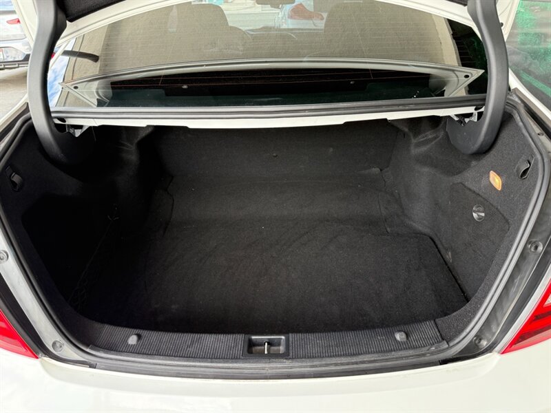 2013 Mercedes Benz C 250 Sport photo 35