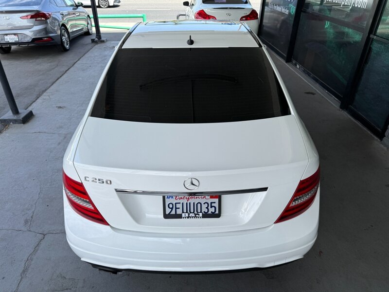 2013 Mercedes Benz C 250 Sport photo 14