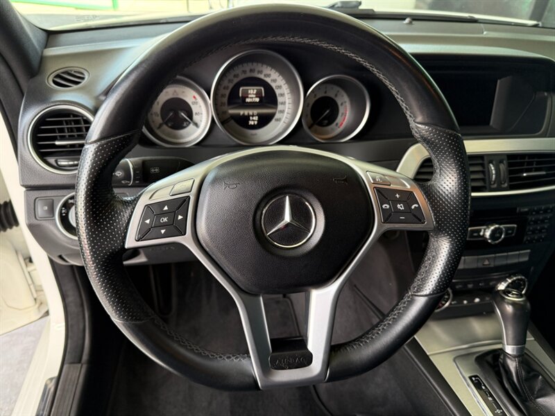 2013 Mercedes Benz C 250 Sport photo 18