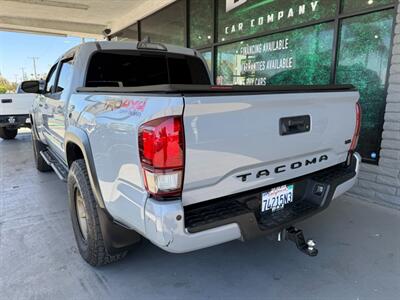 2018 Toyota Tacoma TRD Off-Road   - Photo 6 - Orange, CA 92868