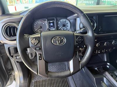 2018 Toyota Tacoma TRD Off-Road   - Photo 20 - Orange, CA 92868