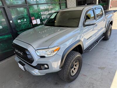 2018 Toyota Tacoma TRD Off-Road   - Photo 2 - Orange, CA 92868