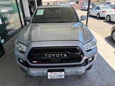 2018 Toyota Tacoma TRD Off-Road   - Photo 12 - Orange, CA 92868