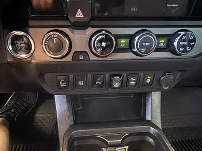 2018 Toyota Tacoma TRD Off-Road   - Photo 32 - Orange, CA 92868