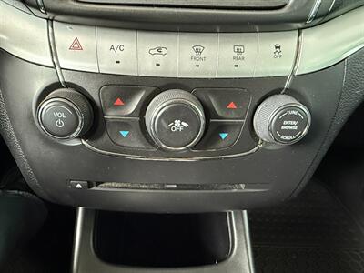 2019 Dodge Journey SE - Photo 34 - Orange, CA 92868