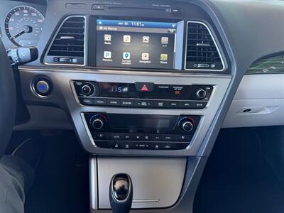 2015 Hyundai SONATA Limited - Photo 34 - Orange, CA 92868