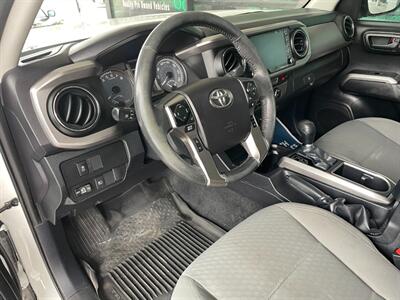 2021 Toyota Tacoma SR5 V6   - Photo 18 - Orange, CA 92868