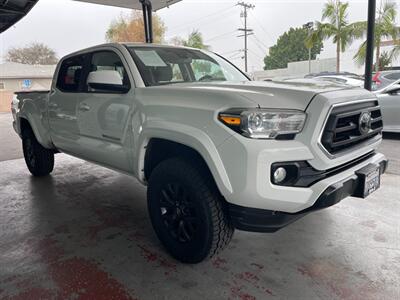 2021 Toyota Tacoma SR5 V6   - Photo 8 - Orange, CA 92868