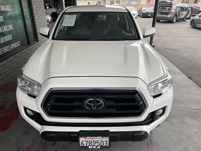 2021 Toyota Tacoma SR5 V6   - Photo 13 - Orange, CA 92868