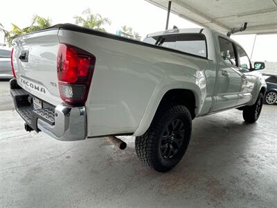 2021 Toyota Tacoma SR5 V6   - Photo 10 - Orange, CA 92868