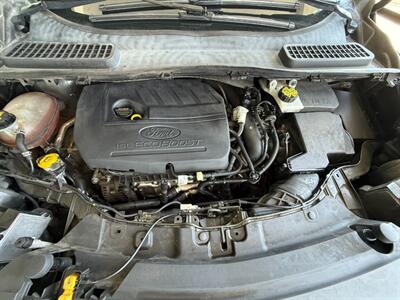 2017 Ford Escape SE - Photo 37 - Orange, CA 92868