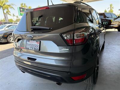 2017 Ford Escape SE - Photo 11 - Orange, CA 92868