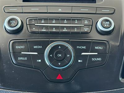 2017 Ford Escape SE - Photo 32 - Orange, CA 92868