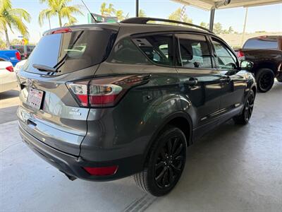 2017 Ford Escape SE - Photo 10 - Orange, CA 92868