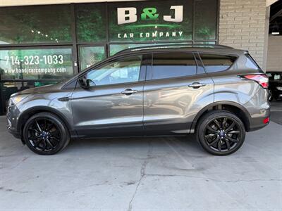 2017 Ford Escape SE - Photo 4 - Orange, CA 92868
